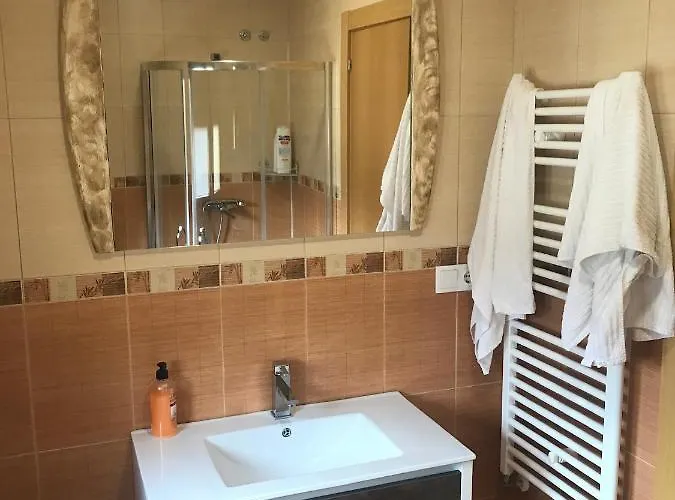 Aire De Valsain * La Pradera de Navalhorno